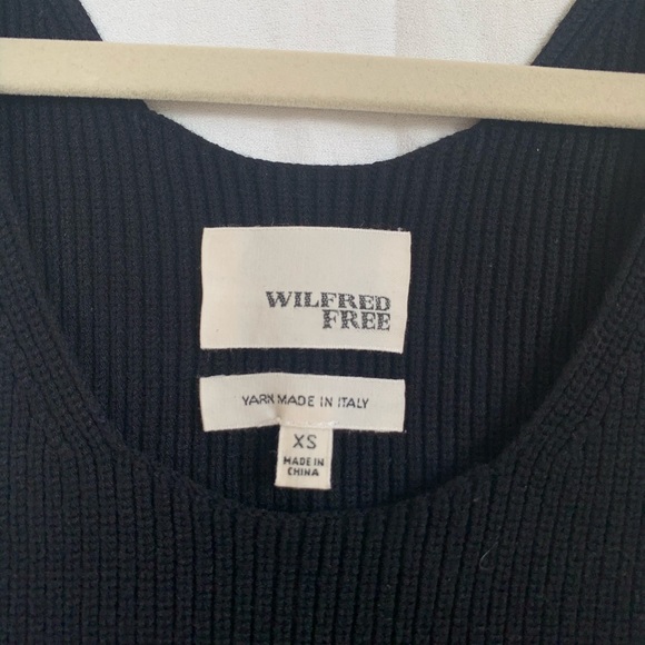 Knit Black Aritzia Cropped Tank Top - Picture 4 of 4